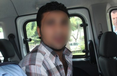 Eşini Bıçaklayıp Yardım İstedi