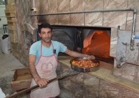 FIRINCILAR - Fırıncıların Zorlu Ramazan Yoğunluğu