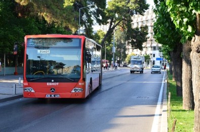 İzmir'de Toplu Ulaşımda Bayram Müjdesi