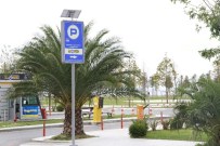 ELEKTRİK TASARRUFU - Otoparklar Güneş Enerjisi İle Aydınlanıyor