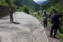 Trabzon'un En Büyük Yol Ağına Sahip İlçesi Maçka'da Yol Betonlama Çalışmaları Sürüyor
