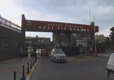 Vezneciler Bombacısının Cenazesi Adli Tıp'tan Alındı