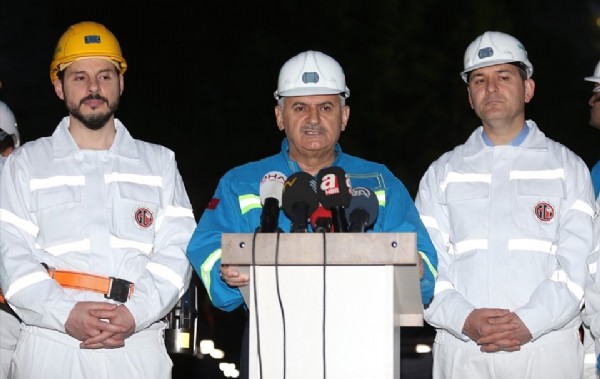 Binali Yıldırım: Değerlendirecek bir yanı yok, halt etmiş