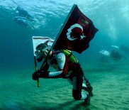 ENERJİ İÇECEĞİ - 142 Saat Su Altında Kalacak