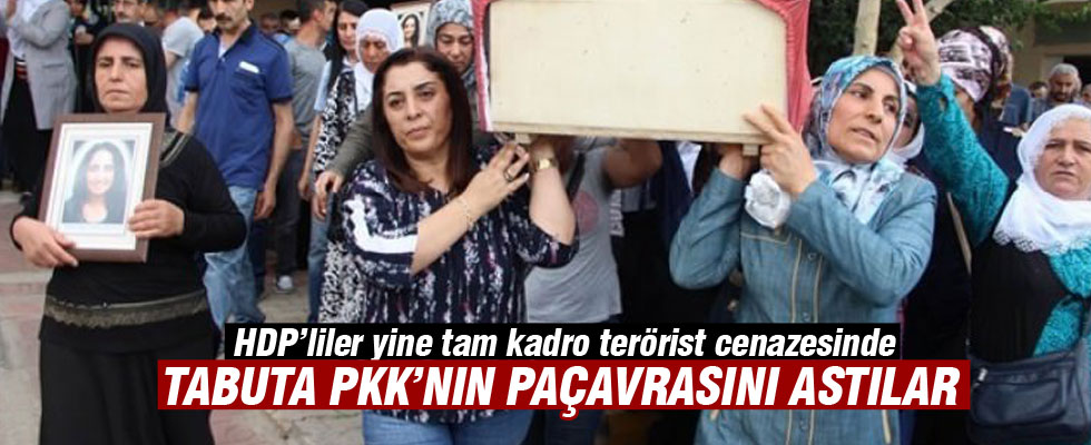 Vezneciler teröristinin tabutunu HDP'liler omuzladı