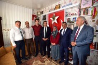 ŞEHİT ÜSTEĞMEN - Bakan Tüfenkci, Şehit Ailelerini Ziyaret Etti