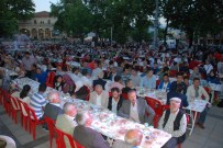 KEMAL KıZıLKAYA - Bayramiçliler Belediyenin İftar Sofrasında Buluştu