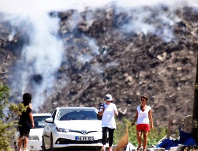 CHP'li belediye çöp yangınını söndüremedi