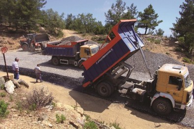 Gazipaşa İnal Yolu Asfaltlanıyor