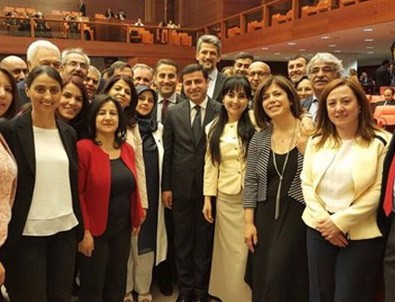 HDP 110 imza için CHP'den destek istedi