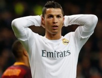OLIVER KAHN - Oliver Kahn'dan Ronaldo'ya eleştiri