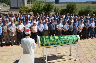 41 Yerinden Bıçaklanarak Öldürülen Esra Adıgüzel Toprağa Verildi