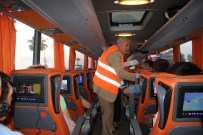 OTOBÜS TERMİNALİ - Başkan Toksoy Yolculuk Yapanlara İftar Kumanyası Dağıttı