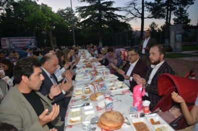 Başkan Yağcı Belediye Personeli İle İftar Yemeğinde Bir Araya Geldi