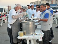 Her Gün Bir Mahallede İftar Çadırı