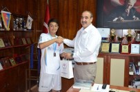 Türkiye Yüzme İkincisinden Fındıklı'ya Ziyaret