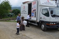 YALIN - Verem Savaş'tan 100 Aileye Kumanya Yardımı