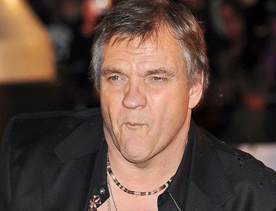 Amerikalı şarkıcı Meat Loaf sahnede yere yığıldı