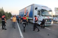 YARGITAY BAŞKANI - Ayvalık'ta Trafik Kazası; 4 Yaralı