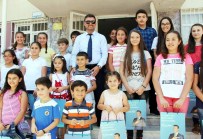 Başkan Akın'dan Öğrencilere Karne Hediyesi