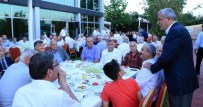 EROL KÖSE - Başkan Karaosmanoğlu, Eski Başkanları İftarda Ağırladı
