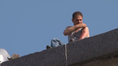 Borcunu Ödeyemeyince Kendini Doğradı