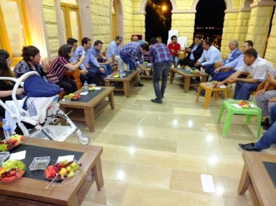 Harran Belediye Başkanı Özyavuz'dan Savcı Gündüz'e Veda Yemeği