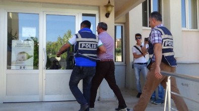 'MİT Ve Jandarma Mensubuyum' Diyerek 10 Kişiden 500 Bin Lira Dolandırdı