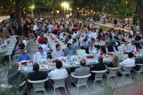 YAŞLI GENÇ - MÜSİAD'dan İftar Yemeği