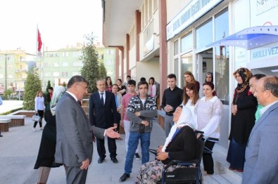 Niğde Belediye Başkanı Faruk Akdoğan, Engelli Vatandaşı Sevindirdi