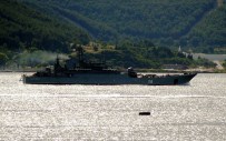 SAVAŞ GEMİSİ - Rus Savaş Gemisi Çanakkale Boğazından Geçti