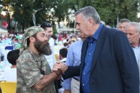 HACI BAYRAM VELİ CAMİİ - Sofralar Bu Kez Hendek'te Kuruldu