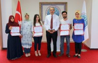 7 Aralık Üniversitesinin Mezunları Diplomalarını Rektör Güvenç'in Elinden Aldı