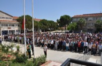 ENDÜSTRI MESLEK LISESI - Başarılı Öğrencilere Tatil Kuponlu Karne Verildi