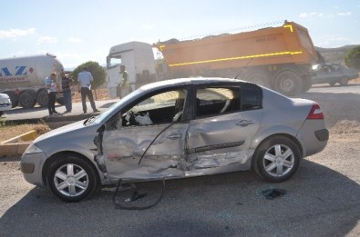 Kahramanmaraş'ta Tır İle Otomobil Çarpıştı Açıklaması 1 Yaralı