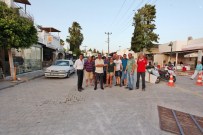 TURİZM SEZONU - Kapanan Yolun Açılmasını İsteyen Esnaf Yolda Top Oynadı
