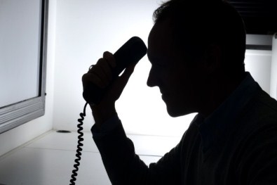 Telefon Dolandırıcıları İnsanların Korku Duygularını Kullanıyor