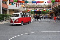 Türkiye'nin 'İlk' Okul Servis Aracıyla 50 Yıl Sonra Yeniden Buluşma