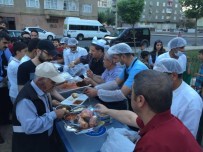 Diyarbakır'da Siirtliler Derneği 500 Kişilik İftar Çadır Açtı