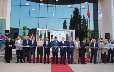 Hayırseverlerin Desteğiyle Yaptırılan Meslek Yüksekokulu Açıldı