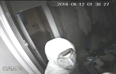 Hırsızın Güvenlik Kamerasıyla İmtihanı