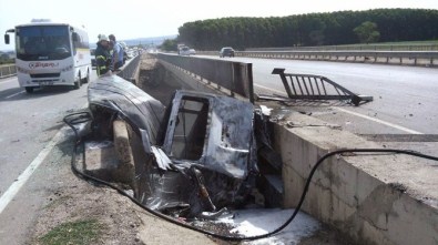 Menfeze Düşen Minibüsteki 2 Kişi Yanarak Can Verdi, 3 Kişi Ağır Yaralı