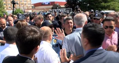 MHP Kurultayında Gerginlik