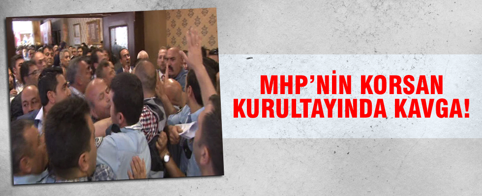 MHP Tüzük Kurultayında delegeler arasında sıra kavgası