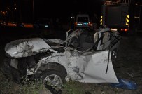 ZABITA MEMURU - Otomobil Takla Attı Açıklaması 2 Ölü