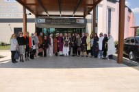 MUTTAKI - Belediye Başkanlarının Eşleri Kadın Sosyal Yaşam Merkezi'ni Gezdiler