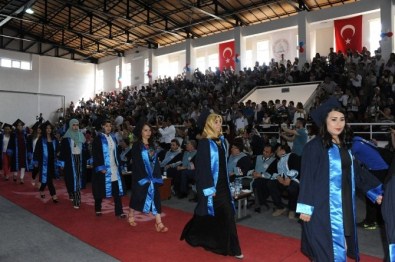 Devrek Meslek Yüksekokulu Mezuniyet Töreni Gerçekleştirildi