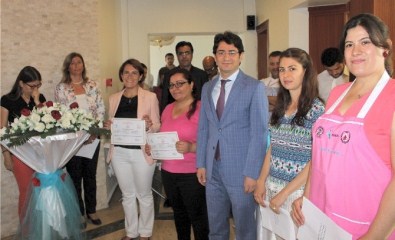 Eceabat'ta İŞKUR'un Aşçı Yamağı Kursu Tamamlandı