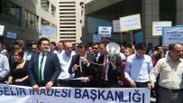 EŞİTLİK MADDESİ - Gelir Uzmanlarından İstanbul Vergi Dairesi Önünde Eylem