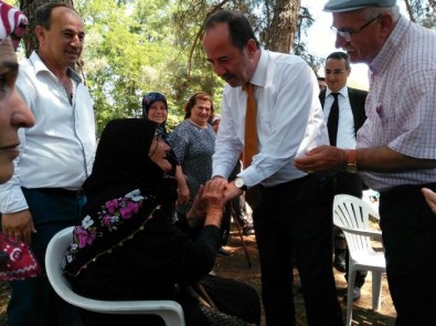 Gürkan 'Konacık Ve Şükür Yemeği' Etkinliğine Katıldı